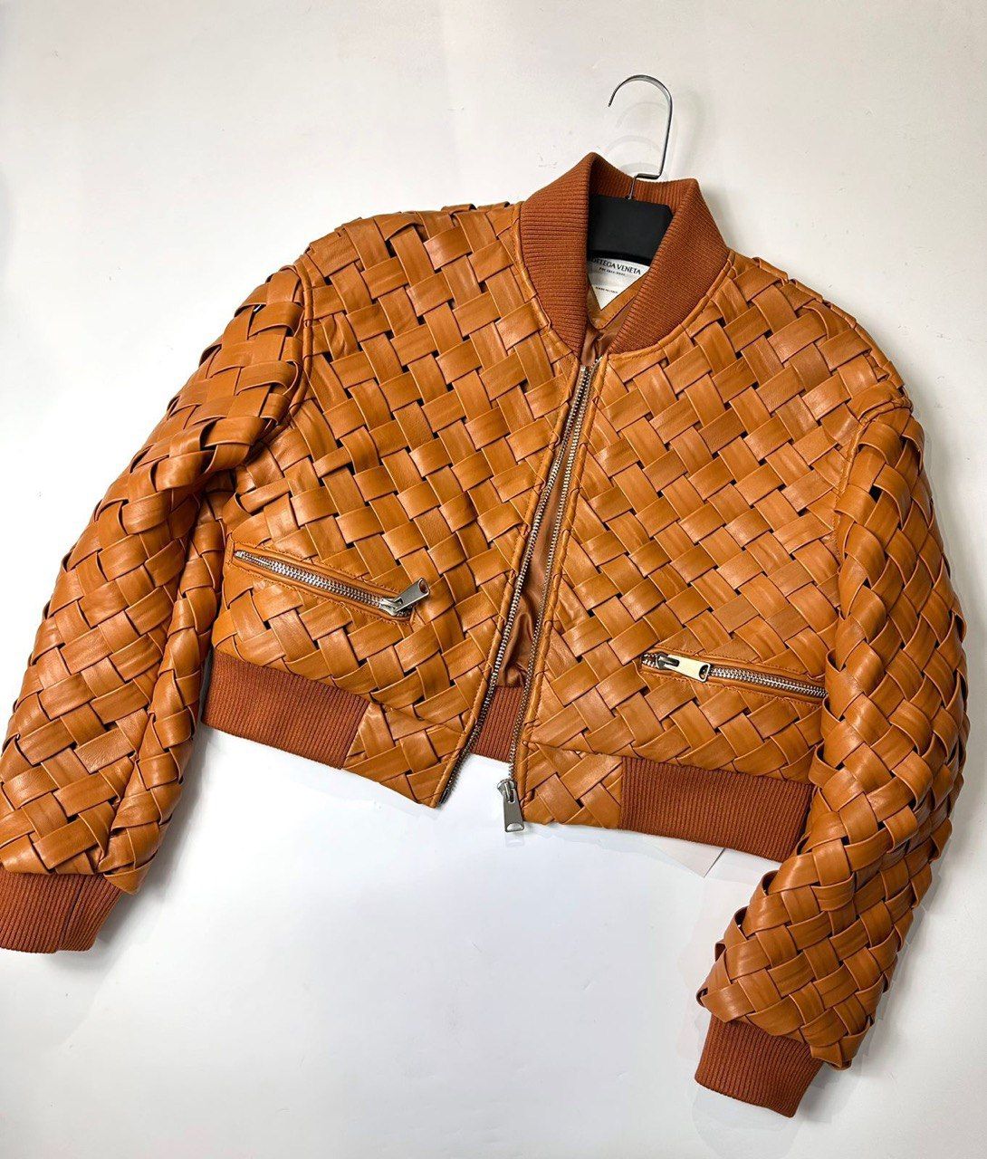 kozhanaya-kurtka-bottega-veneta-975194 Кожаная куртка Bottega Veneta