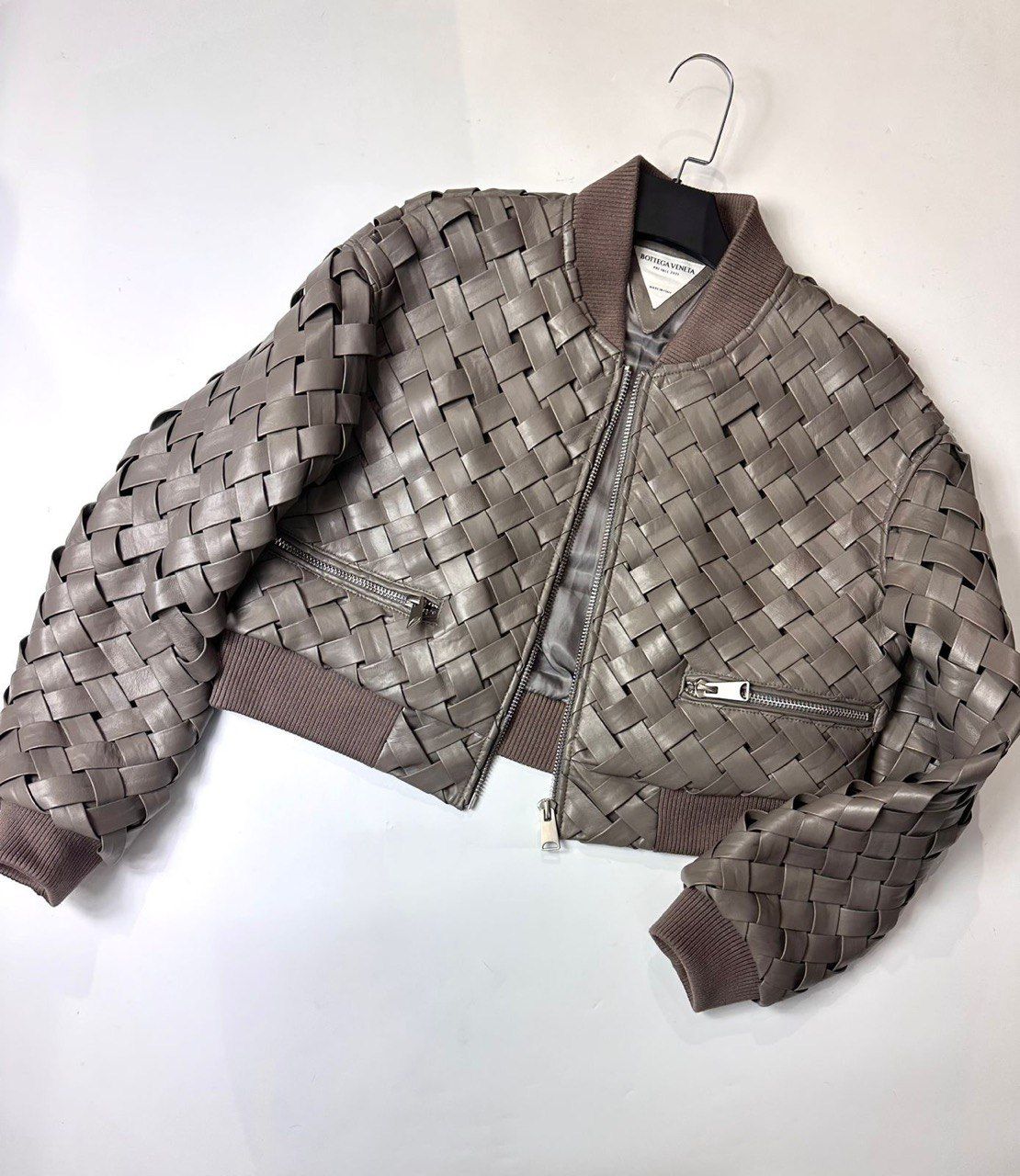 kozhanaya-kurtka-bottega-veneta-975195 Кожаная куртка Bottega Veneta