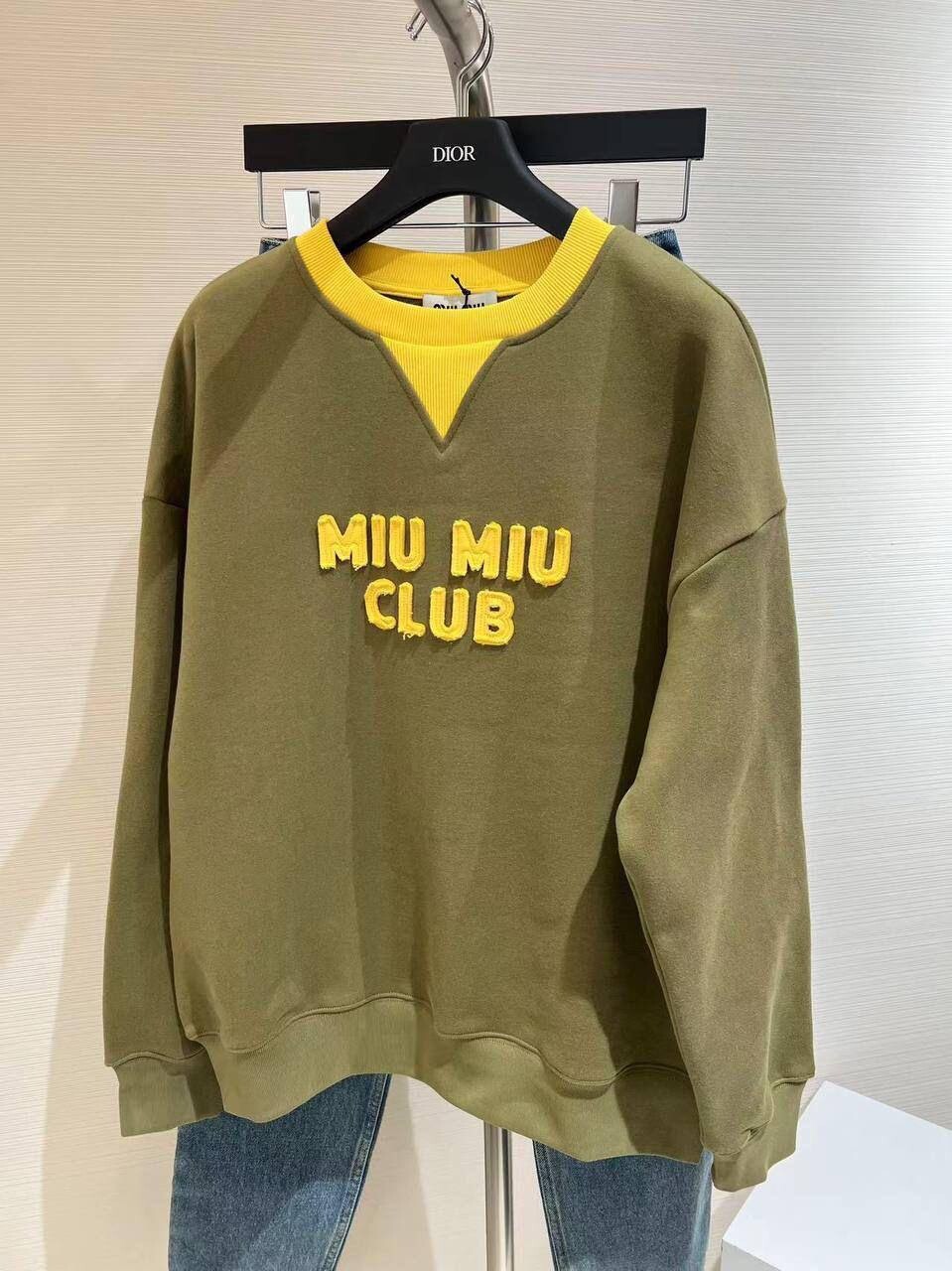 svitshot-miu-miu 03-01 Свитшот MIU MIU