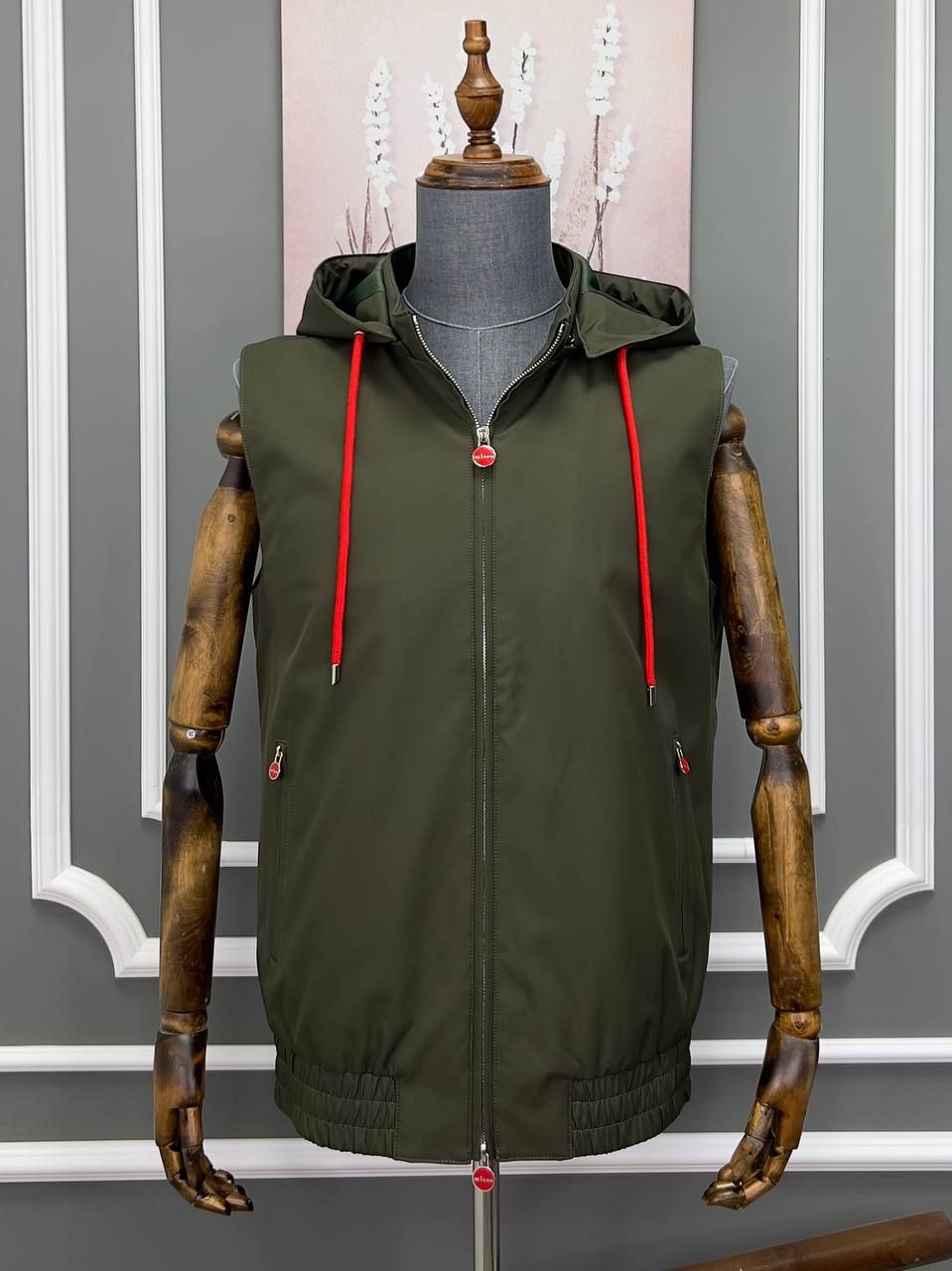 bezrukavka-kiton-963513 Безрукавка Kiton